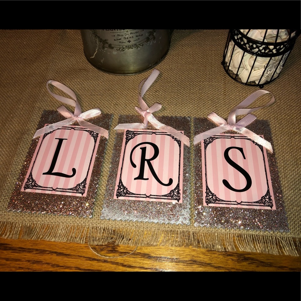 L, R, and S Sparkly Signs